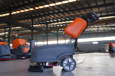 酒店使用榮事達手推式洗地機的優(yōu)勢 酒店使用榮事達手推式洗地機的優(yōu)勢.jpg